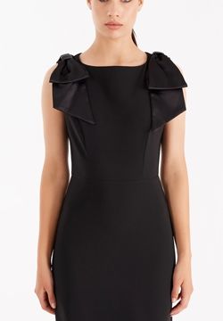 Tubino Nero con Fiocchi